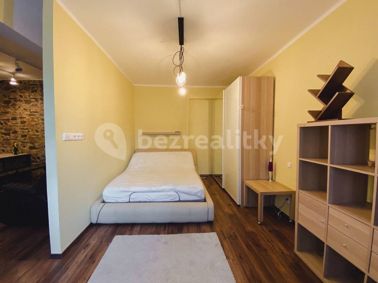 Prenájom bytu 2-izbový 50 m², Viklefova, Praha, Praha Prenájom bytu 2-izbový 50 m², Viklefova, Praha, Praha