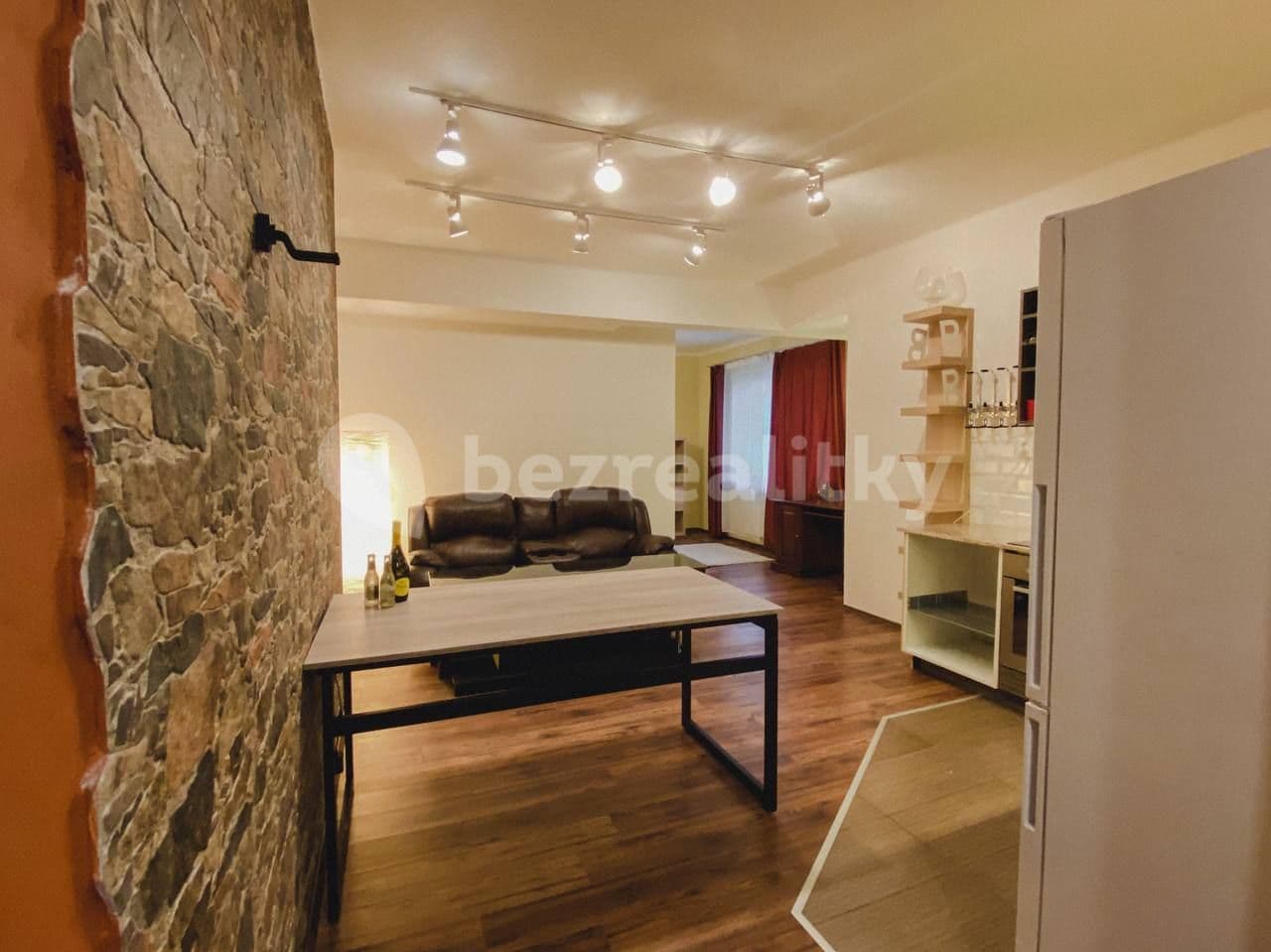 Prenájom bytu 2-izbový 50 m², Viklefova, Praha, Praha Prenájom bytu 2-izbový 50 m², Viklefova, Praha, Praha