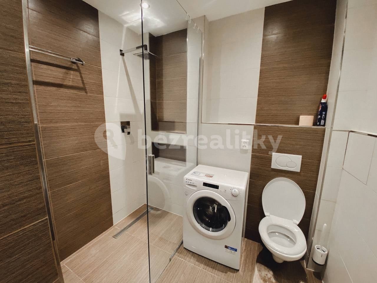 Prenájom bytu 2-izbový 50 m², Viklefova, Praha, Praha Prenájom bytu 2-izbový 50 m², Viklefova, Praha, Praha