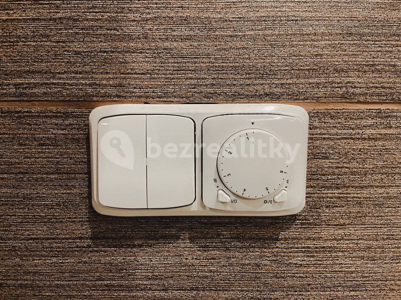 Prenájom bytu 2-izbový 50 m², Viklefova, Praha, Praha Prenájom bytu 2-izbový 50 m², Viklefova, Praha, Praha