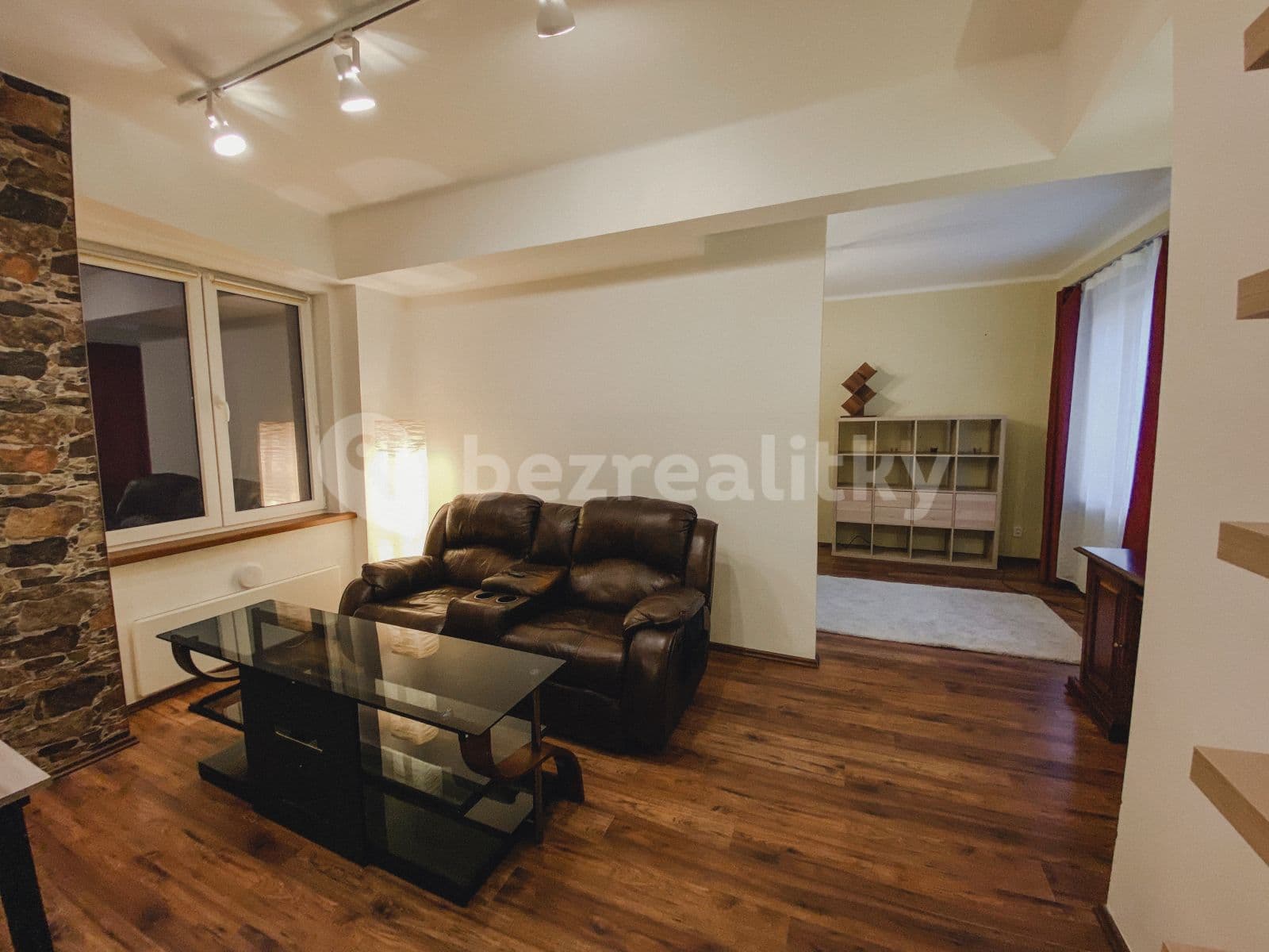 Prenájom bytu 2-izbový 50 m², Viklefova, Praha, Praha Prenájom bytu 2-izbový 50 m², Viklefova, Praha, Praha