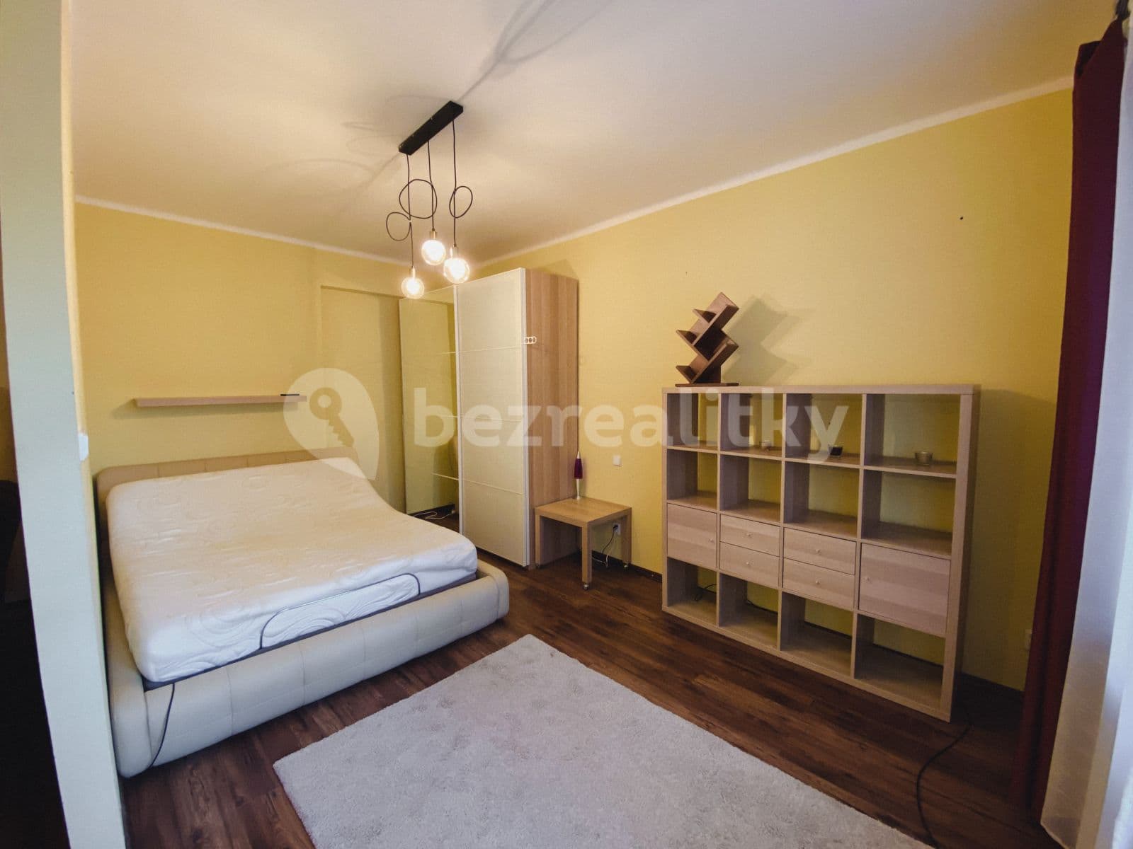 Prenájom bytu 2-izbový 50 m², Viklefova, Praha, Praha Prenájom bytu 2-izbový 50 m², Viklefova, Praha, Praha