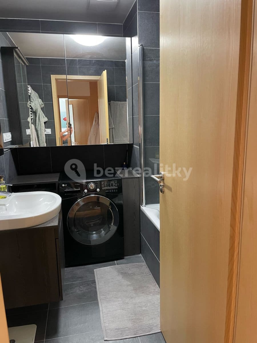 Prenájom bytu 2-izbový 57 m², Kačirkova, Praha, Praha Prenájom bytu 2-izbový 57 m², Kačirkova, Praha, Praha