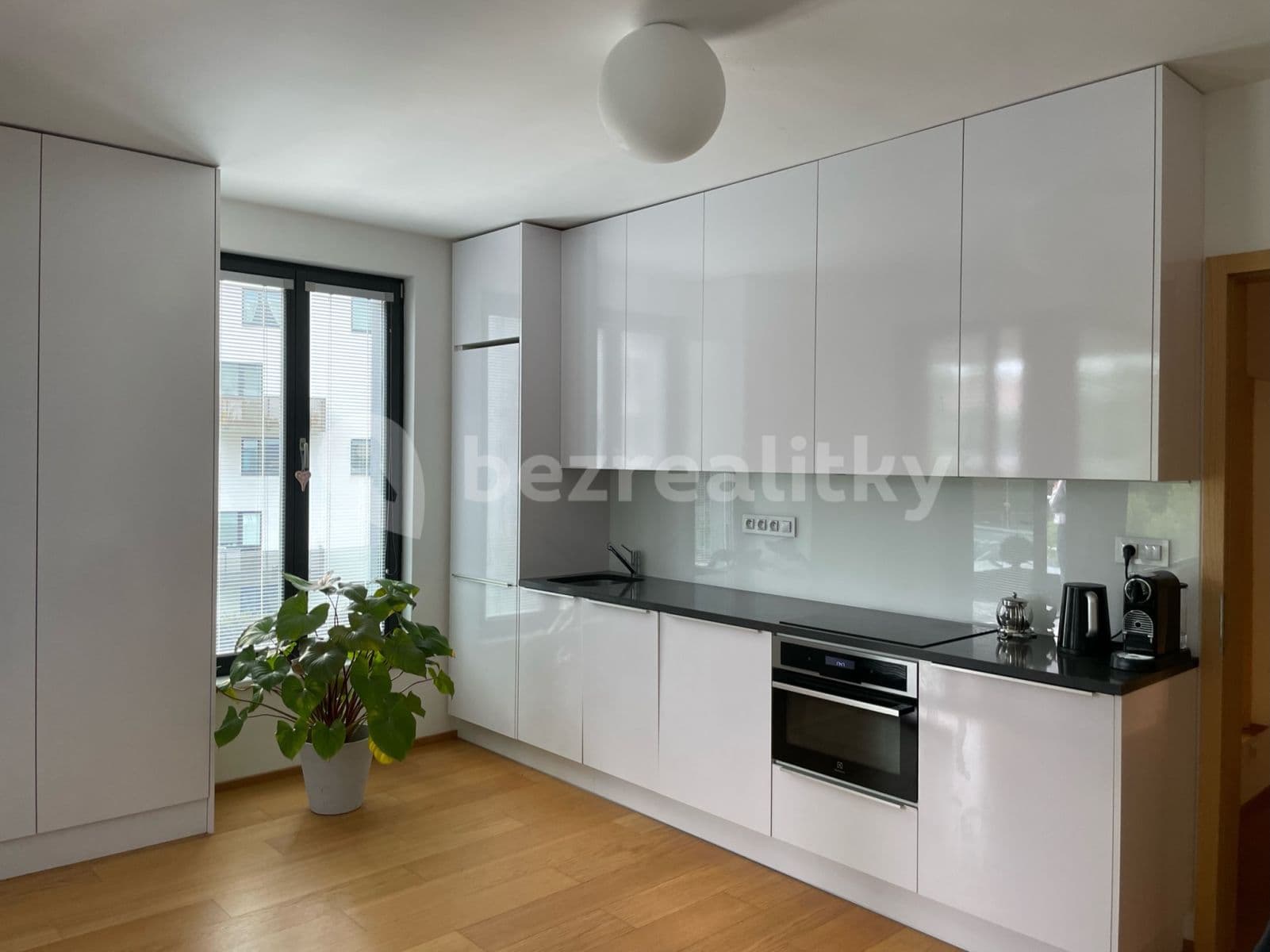 Prenájom bytu 2-izbový 57 m², Kačirkova, Praha, Praha Prenájom bytu 2-izbový 57 m², Kačirkova, Praha, Praha
