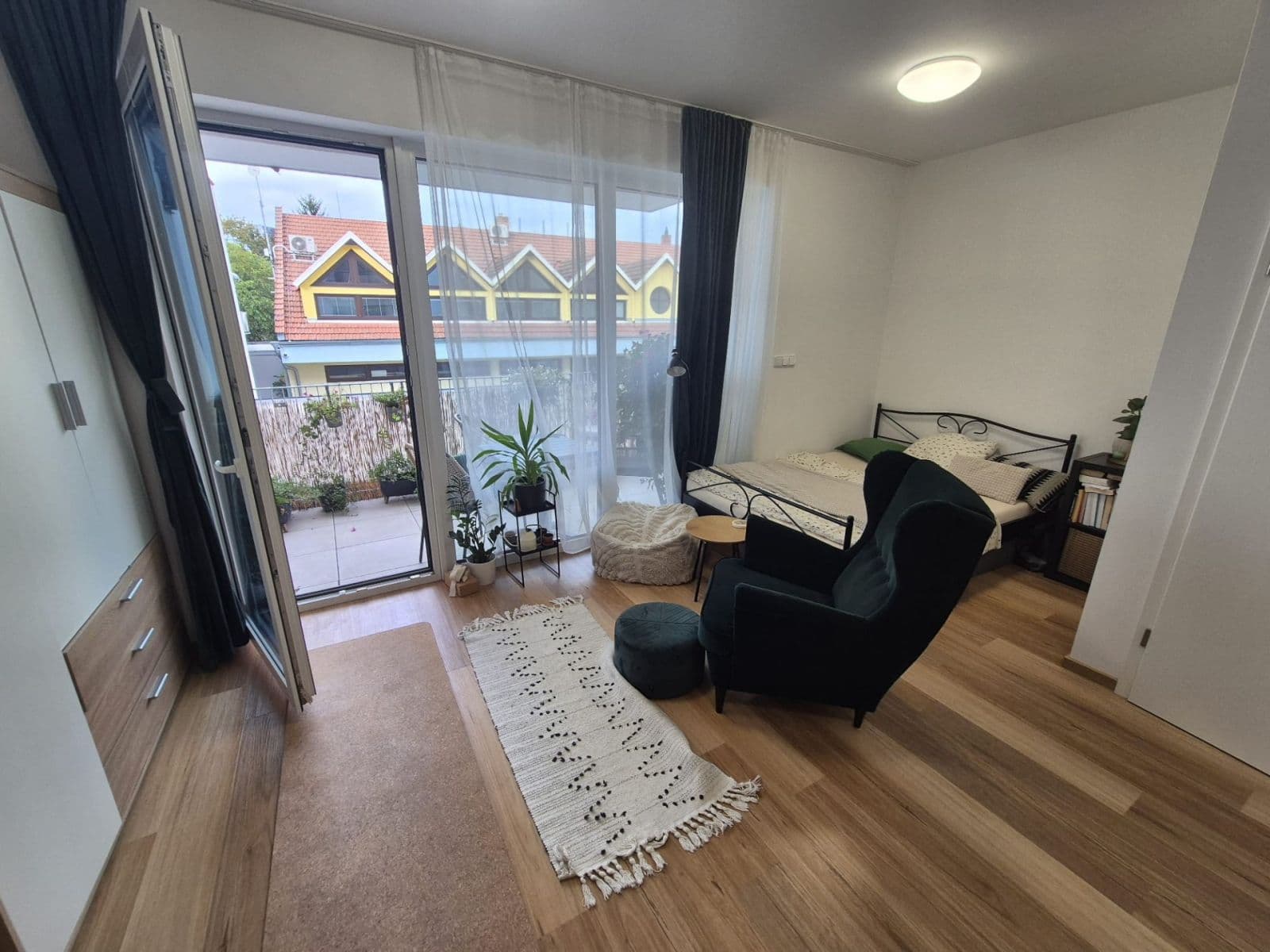 Prenájom bytu 1-izbový 40 m², Horova, Brno, Jihomoravský kraj Prenájom bytu 1-izbový 40 m², Horova, Brno, Jihomoravský kraj