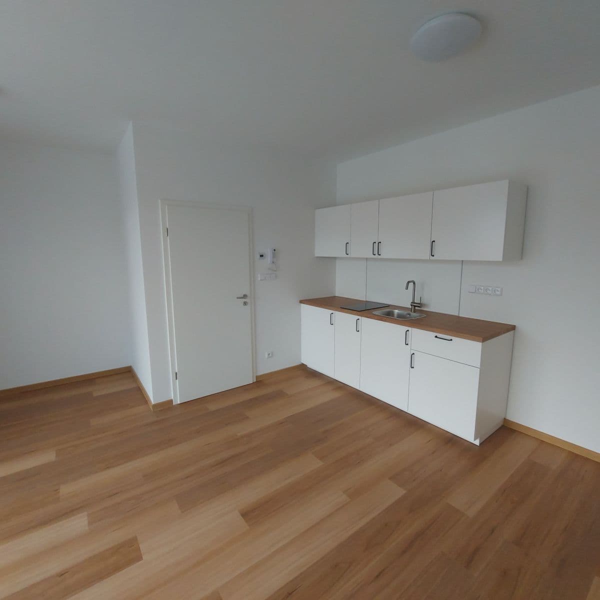 Prenájom bytu 1-izbový 40 m², Horova, Brno, Jihomoravský kraj Prenájom bytu 1-izbový 40 m², Horova, Brno, Jihomoravský kraj