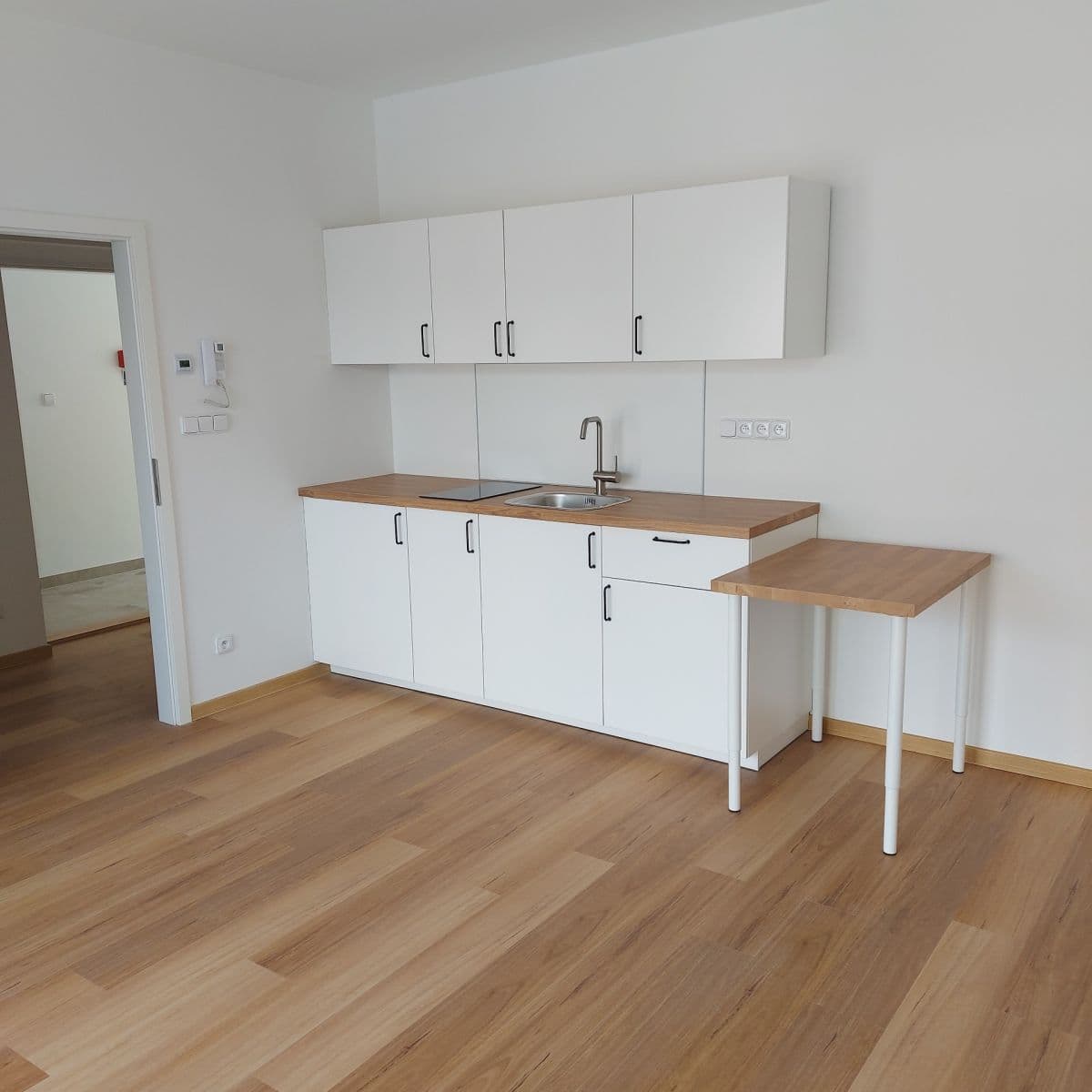 Prenájom bytu 1-izbový 40 m², Horova, Brno, Jihomoravský kraj Prenájom bytu 1-izbový 40 m², Horova, Brno, Jihomoravský kraj