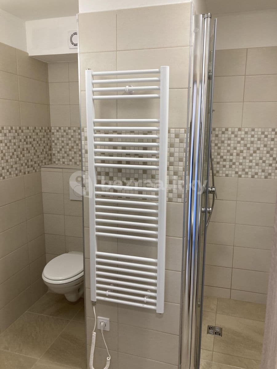 Prenájom bytu 1-izbový 34 m², Vysoká, Středočeský kraj Prenájom bytu 1-izbový 34 m², Vysoká, Středočeský kraj
