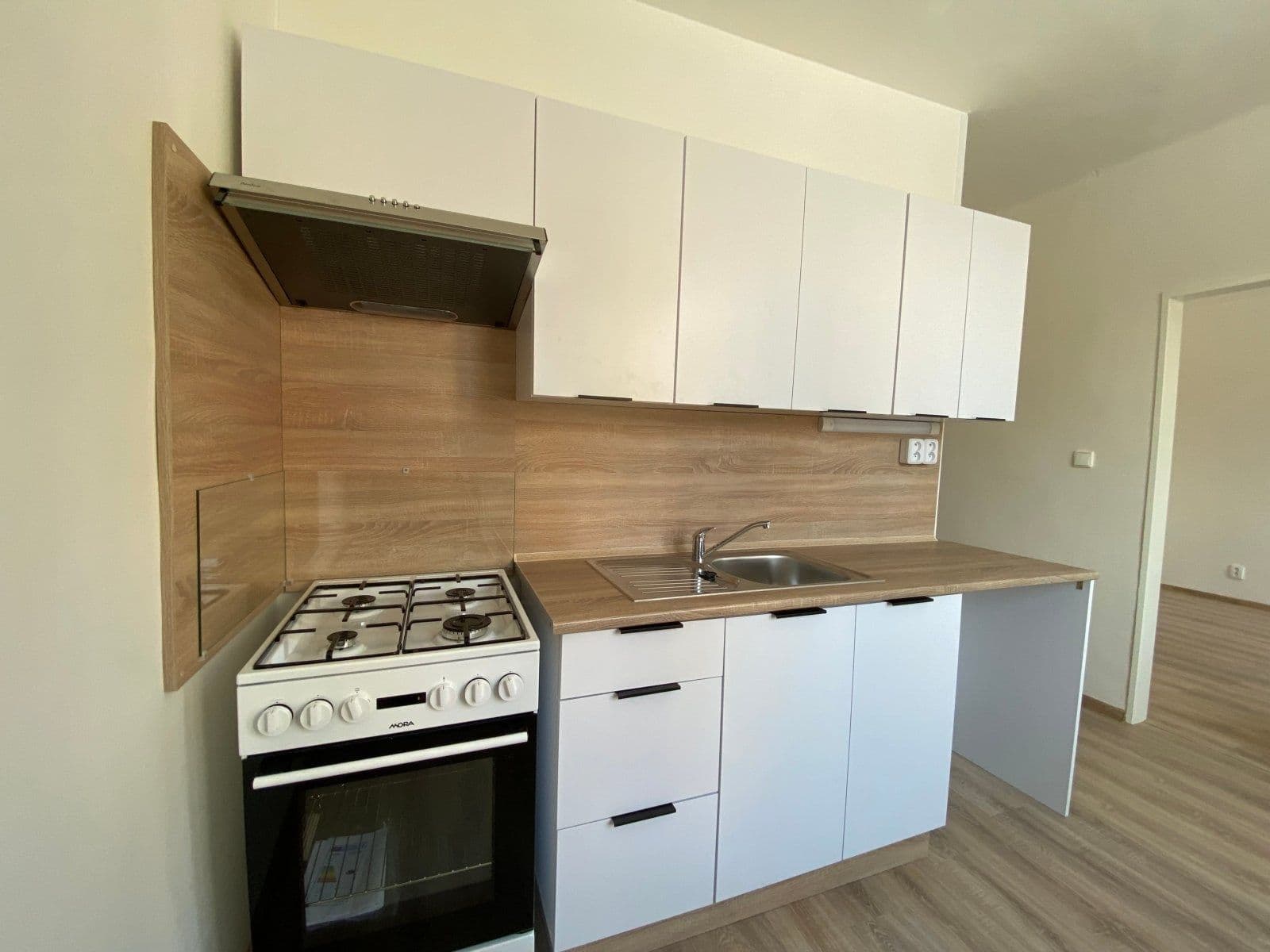 Prenájom bytu 2-izbový 50 m², Holubova, Karviná, Moravskoslezský kraj Prenájom bytu 2-izbový 50 m², Holubova, Karviná, Moravskoslezský kraj