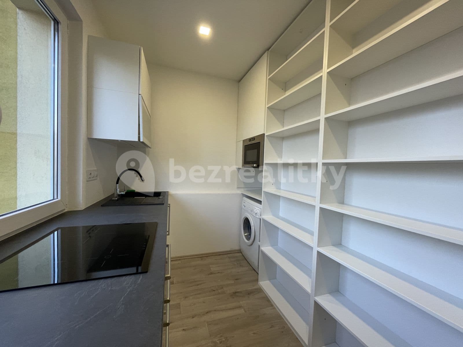 Prenájom bytu 2-izbový 54 m², Krásného, Praha, Praha Prenájom bytu 2-izbový 54 m², Krásného, Praha, Praha
