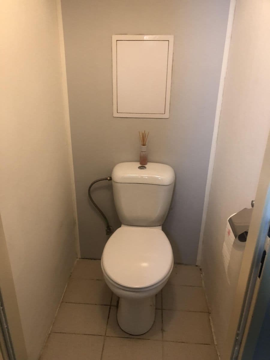 Prenájom bytu 2-izbový 50 m², Vodnická, Praha, Praha Prenájom bytu 2-izbový 50 m², Vodnická, Praha, Praha