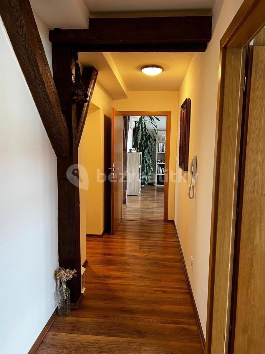 Prenájom bytu 3-izbový 80 m², Kovářská, Praha, Praha Prenájom bytu 3-izbový 80 m², Kovářská, Praha, Praha