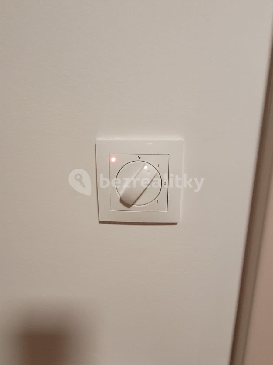 Prenájom bytu 1-izbový 43 m², Čerpadlová, Praha, Praha Prenájom bytu 1-izbový 43 m², Čerpadlová, Praha, Praha