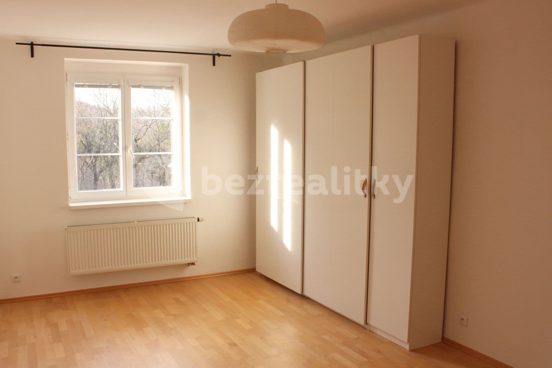 Prenájom bytu 2-izbový 66 m², U Lesíka, Praha, Praha Prenájom bytu 2-izbový 66 m², U Lesíka, Praha, Praha