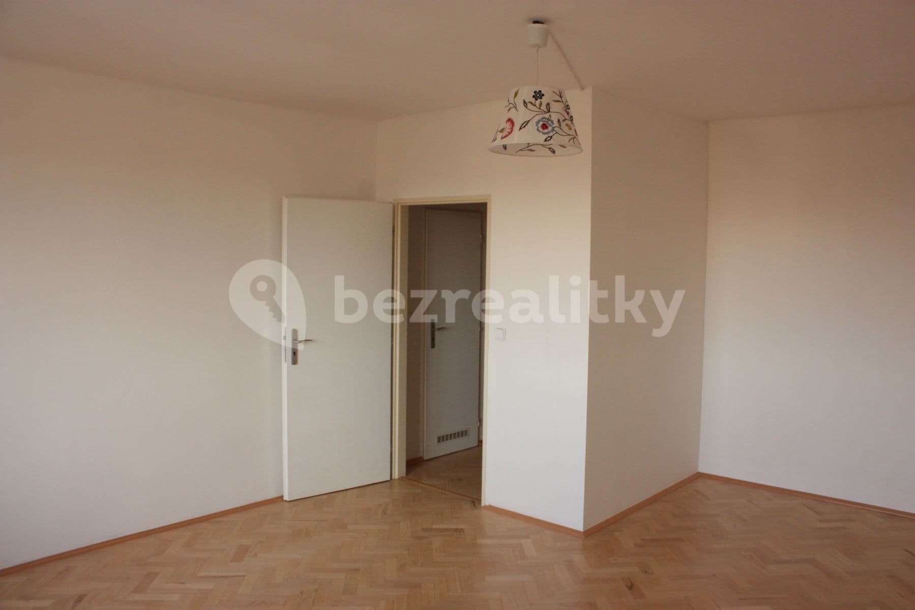 Prenájom bytu 2-izbový 66 m², U Lesíka, Praha, Praha Prenájom bytu 2-izbový 66 m², U Lesíka, Praha, Praha
