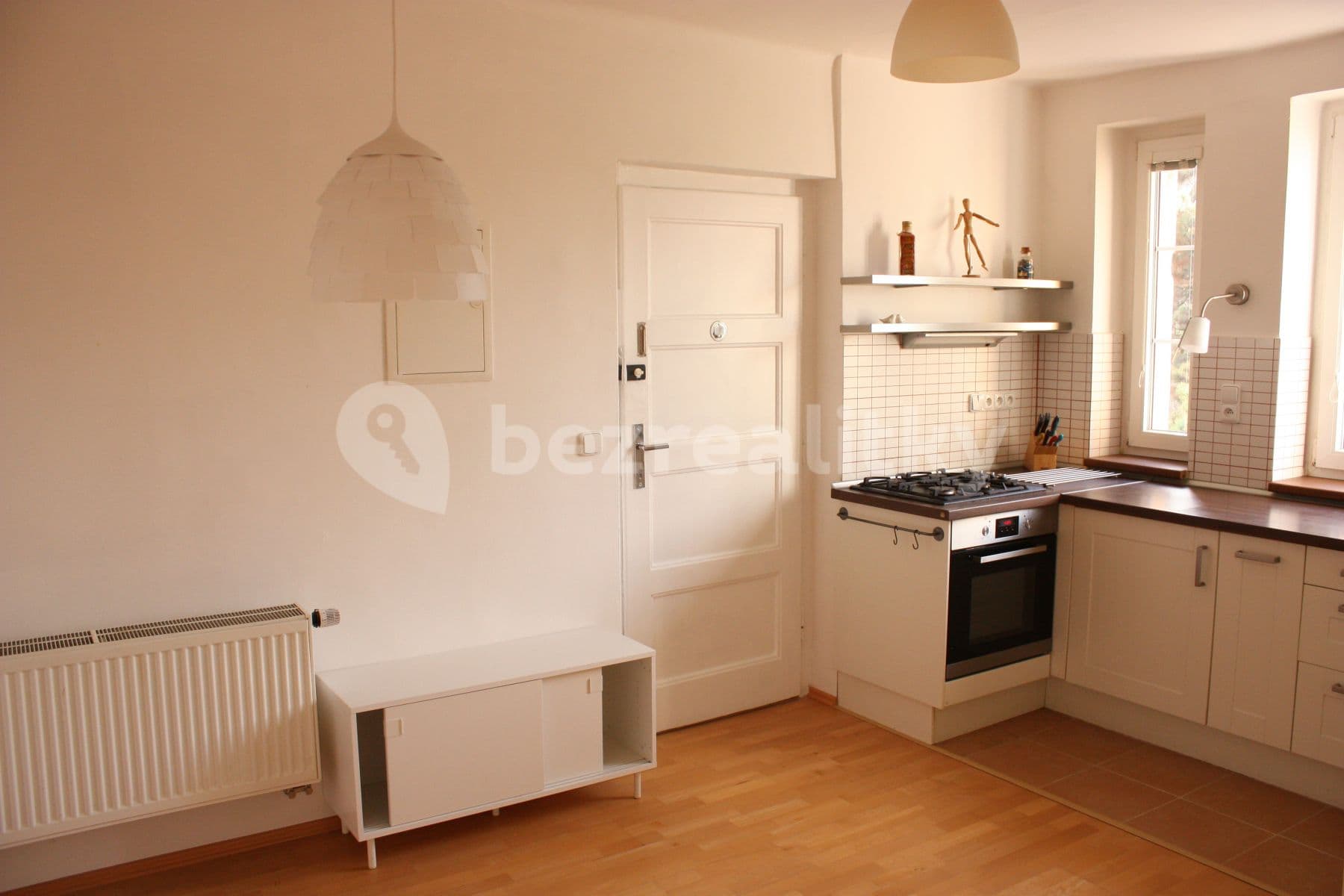 Prenájom bytu 2-izbový 66 m², U Lesíka, Praha, Praha Prenájom bytu 2-izbový 66 m², U Lesíka, Praha, Praha