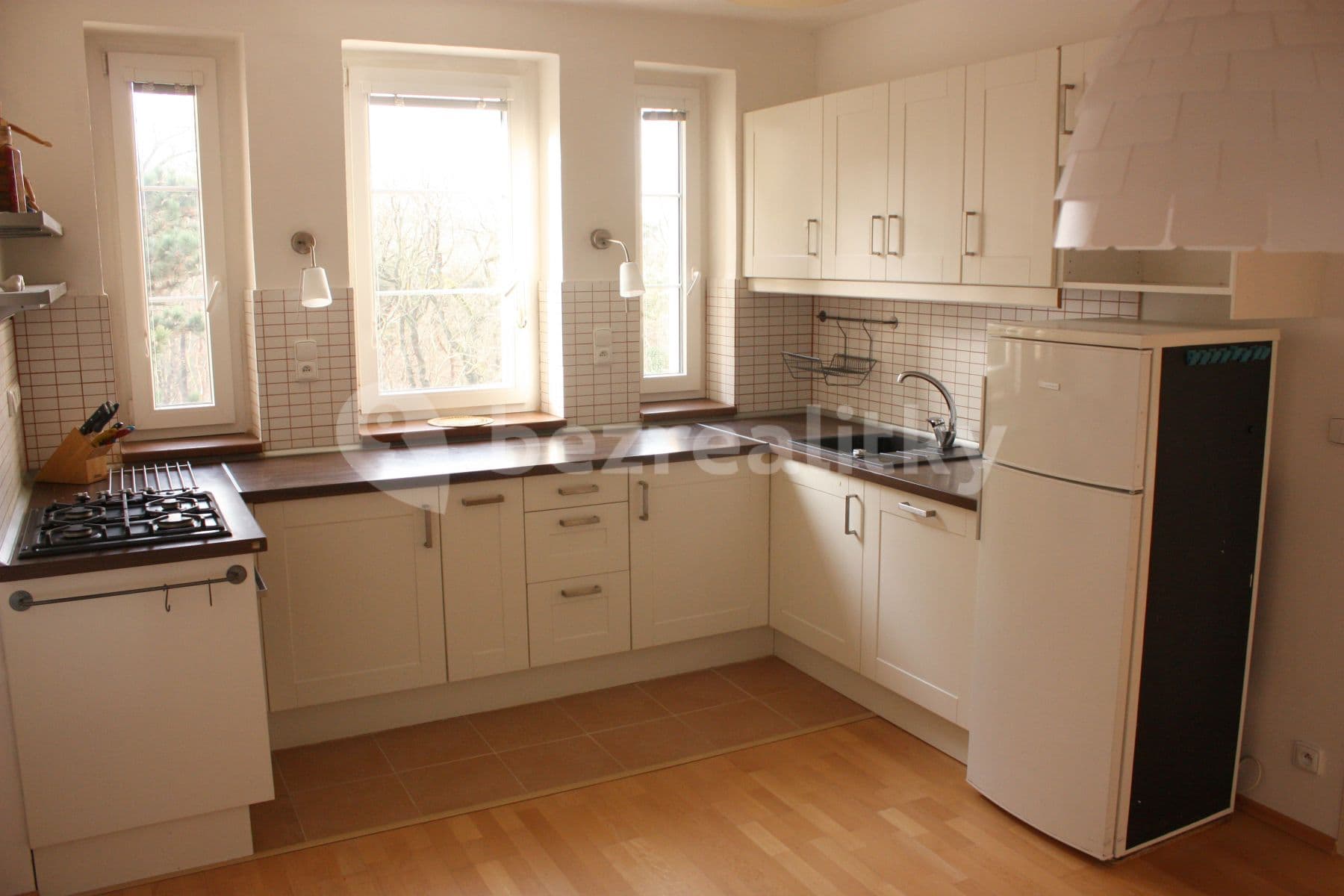 Prenájom bytu 2-izbový 66 m², U Lesíka, Praha, Praha Prenájom bytu 2-izbový 66 m², U Lesíka, Praha, Praha