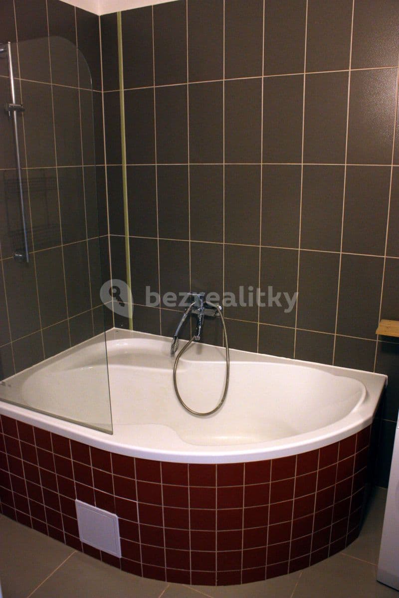 Prenájom bytu 2-izbový 66 m², U Lesíka, Praha, Praha Prenájom bytu 2-izbový 66 m², U Lesíka, Praha, Praha