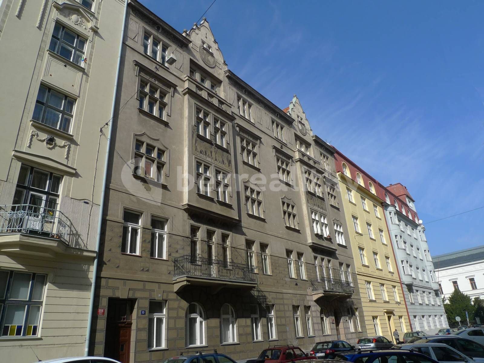 Prenájom bytu 3-izbový 81 m², Sochařská, Praha, Praha