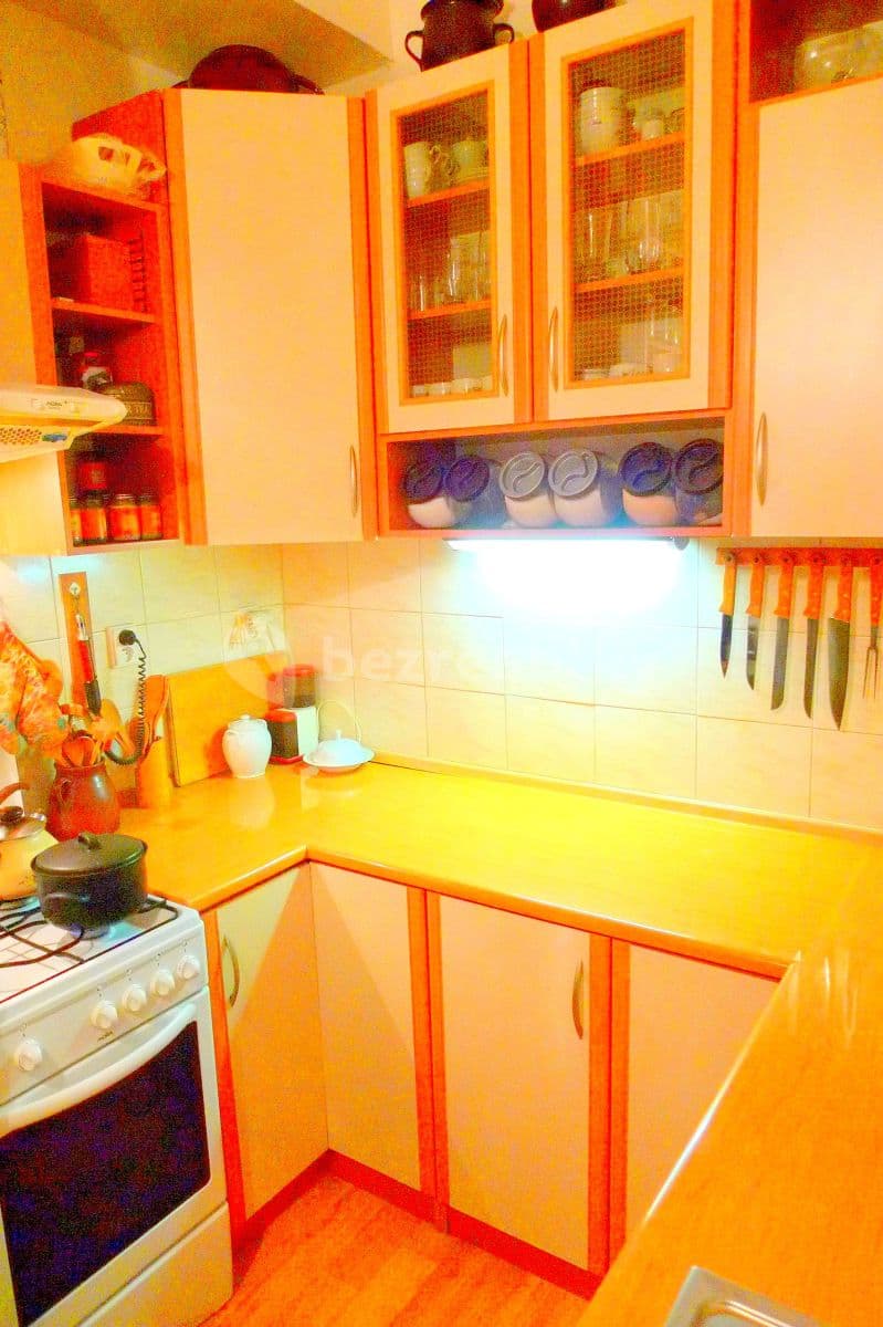 Prenájom bytu 3-izbový 21 m², Sochařská, Praha, Praha Prenájom bytu 3-izbový 21 m², Sochařská, Praha, Praha