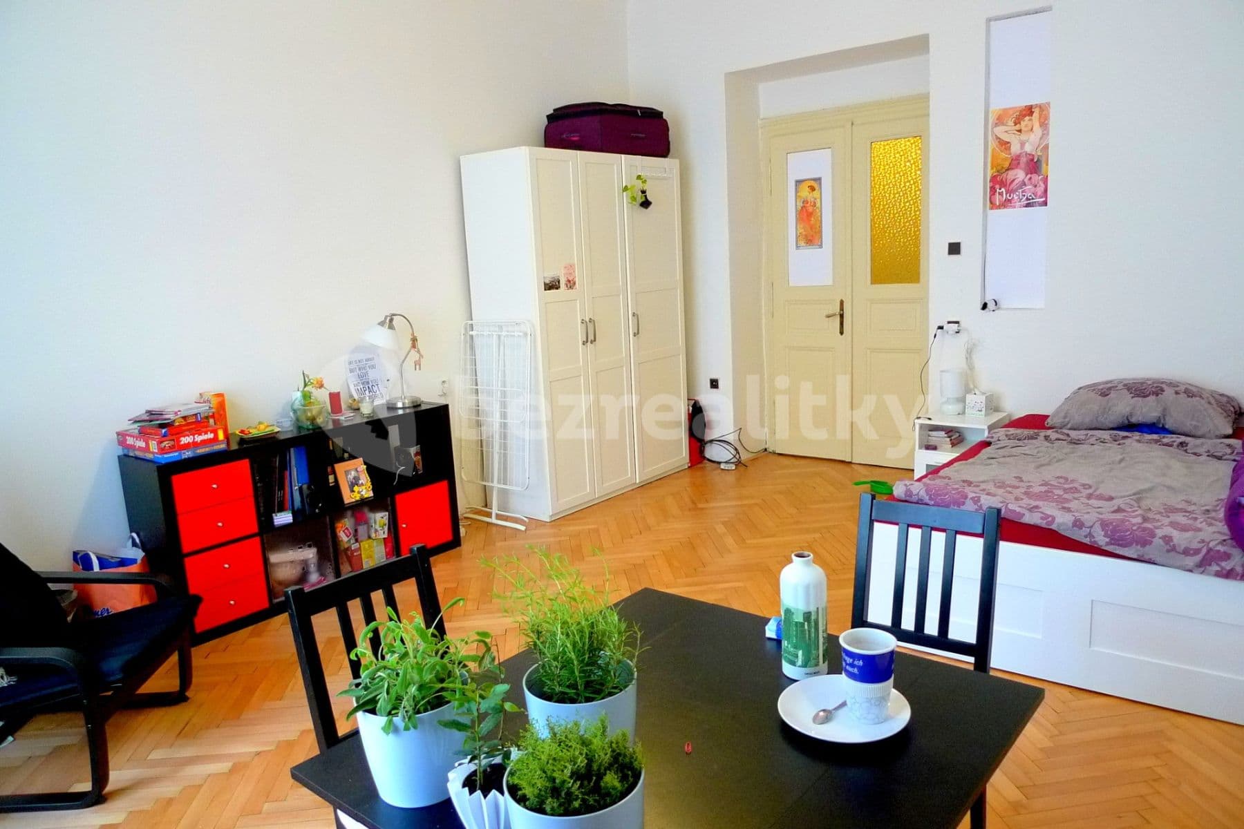 Prenájom bytu 3-izbový 21 m², Sochařská, Praha, Praha Prenájom bytu 3-izbový 21 m², Sochařská, Praha, Praha