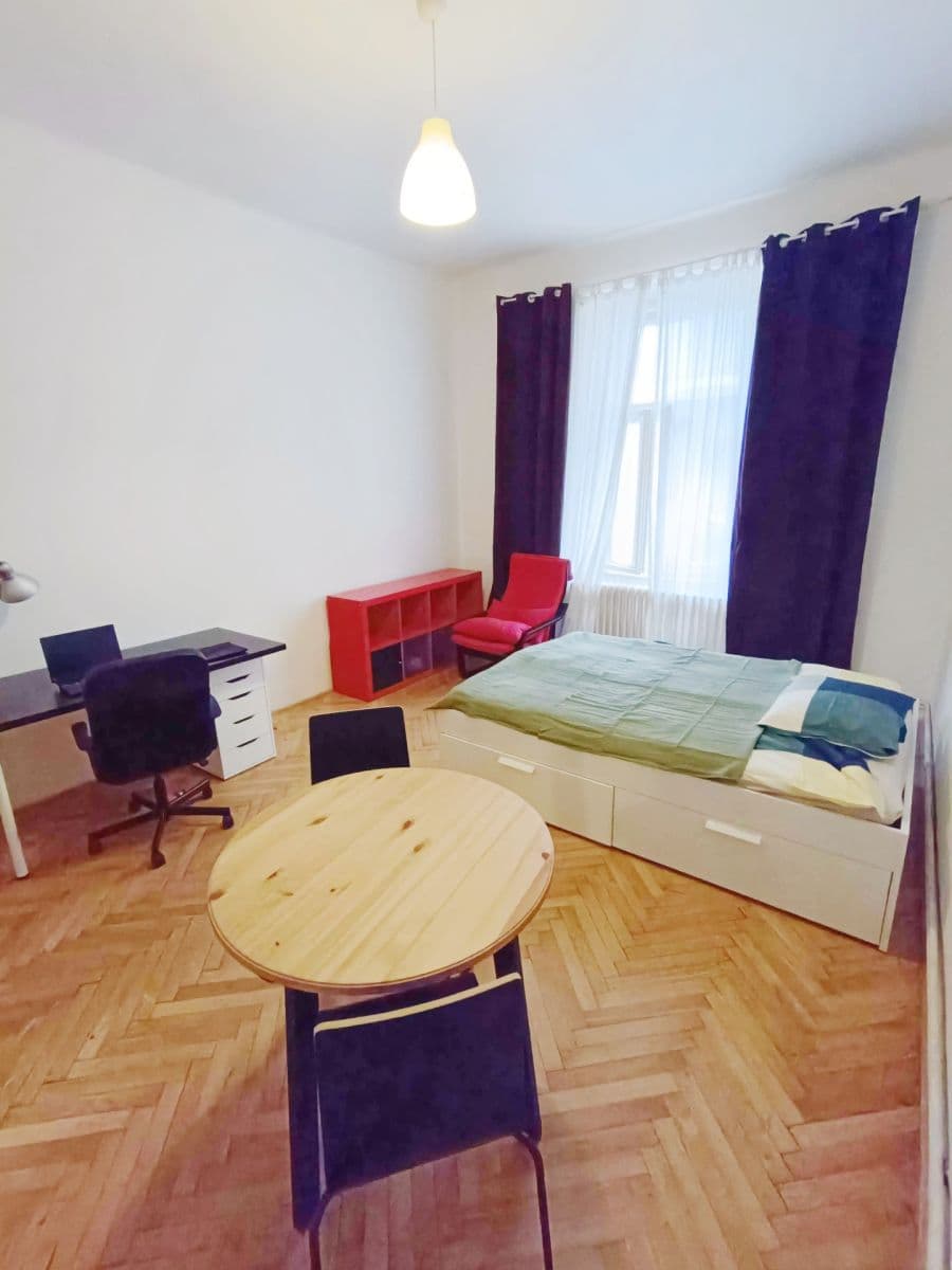 Prenájom bytu 3-izbový 21 m², Sochařská, Praha, Praha Prenájom bytu 3-izbový 21 m², Sochařská, Praha, Praha