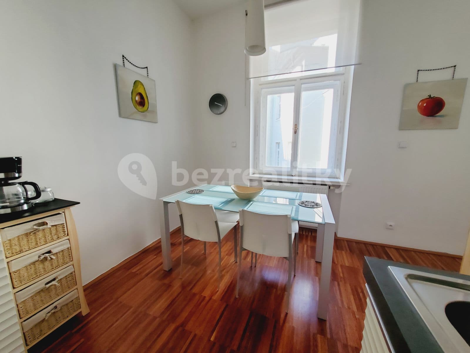 Prenájom bytu 3-izbový 100 m², Skořepka, Praha, Praha Prenájom bytu 3-izbový 100 m², Skořepka, Praha, Praha