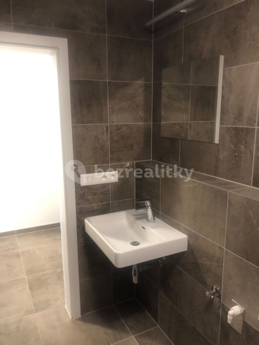 Prenájom bytu 2-izbový 47 m², Zelnice IV., Slavkov u Brna, Jihomoravský kraj Prenájom bytu 2-izbový 47 m², Zelnice IV., Slavkov u Brna, Jihomoravský kraj