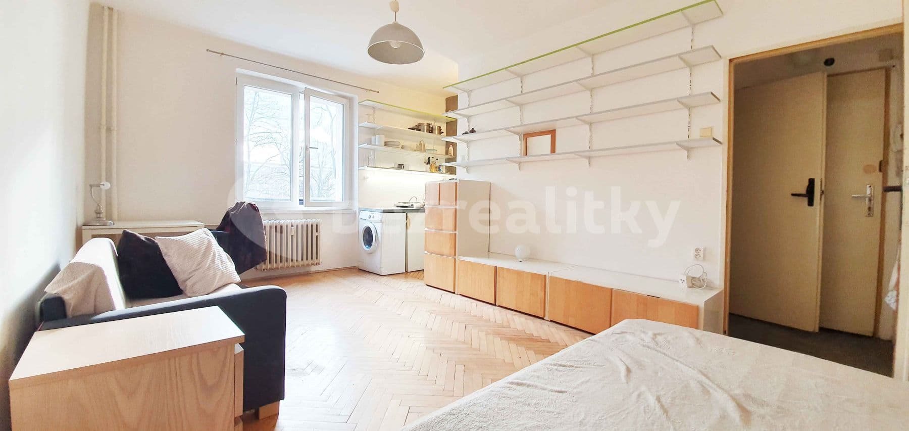 Prenájom bytu Garsoniéra 20 m², Pod Lipami, Praha, Praha Prenájom bytu Garsoniéra 20 m², Pod Lipami, Praha, Praha