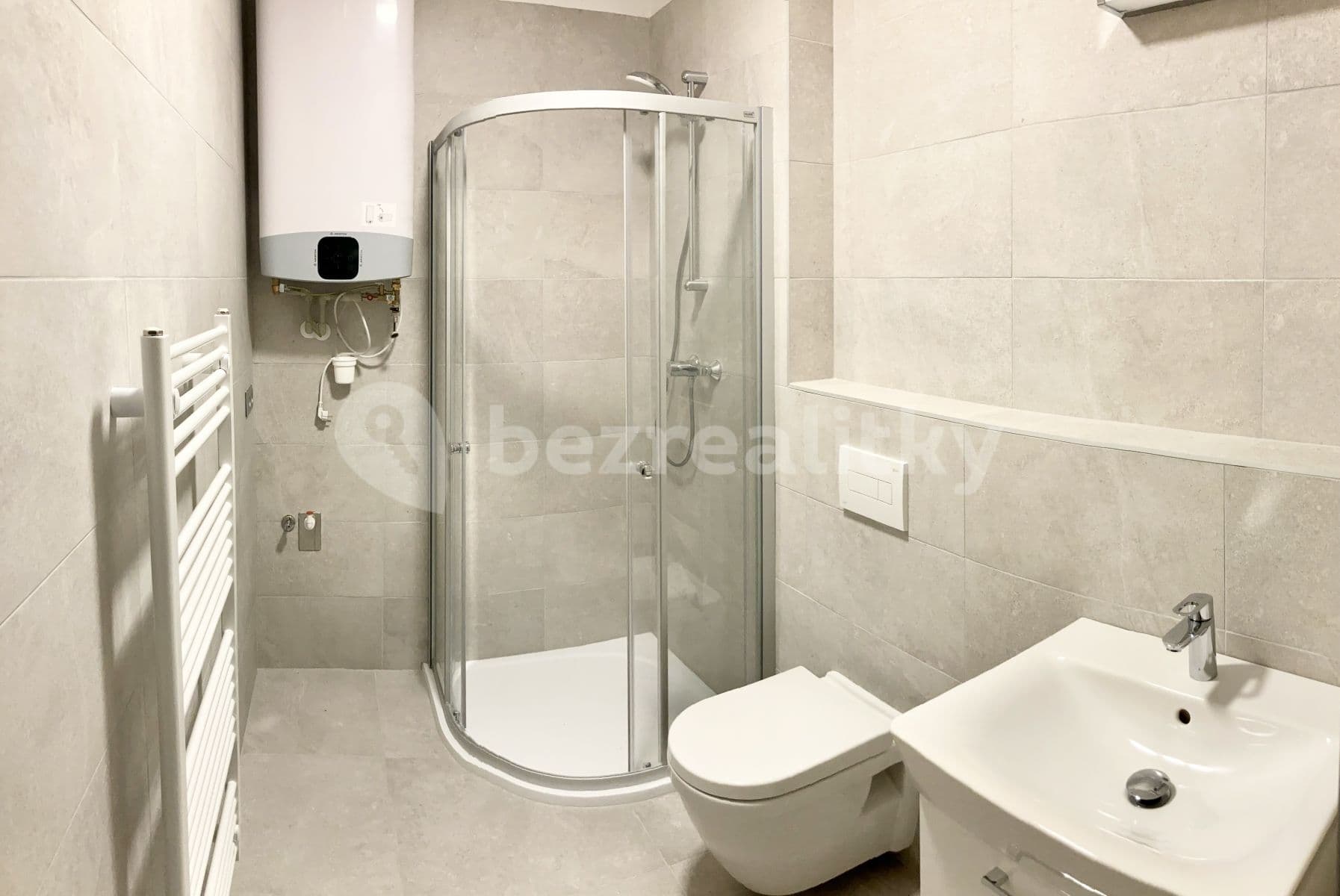 Prenájom bytu 2-izbový 40 m², Brno, Jihomoravský kraj Prenájom bytu 2-izbový 40 m², Brno, Jihomoravský kraj