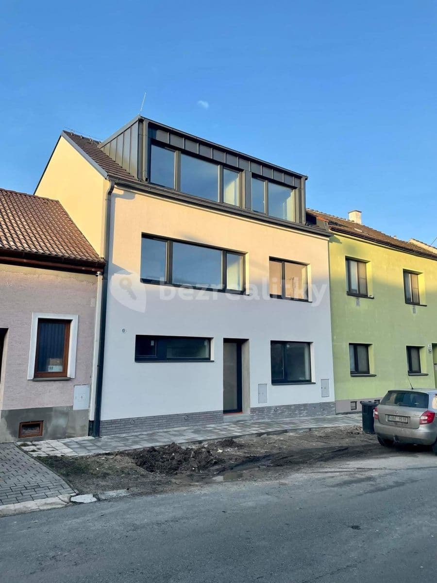 Prenájom bytu 2-izbový 40 m², Brno, Jihomoravský kraj Prenájom bytu 2-izbový 40 m², Brno, Jihomoravský kraj