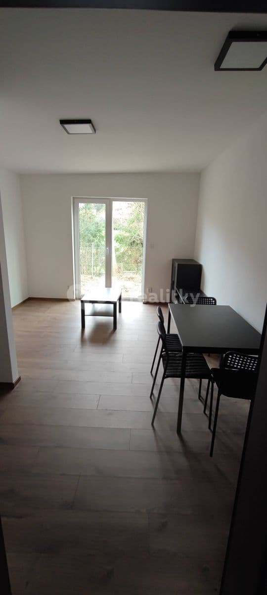 Prenájom bytu 1-izbový 23 m², Na Rokytce, Říčany, Středočeský kraj Prenájom bytu 1-izbový 23 m², Na Rokytce, Říčany, Středočeský kraj