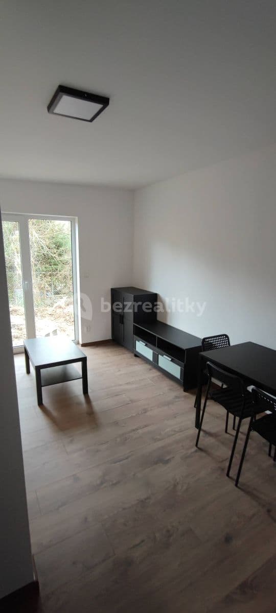 Prenájom bytu 1-izbový 23 m², Na Rokytce, Říčany, Středočeský kraj Prenájom bytu 1-izbový 23 m², Na Rokytce, Říčany, Středočeský kraj