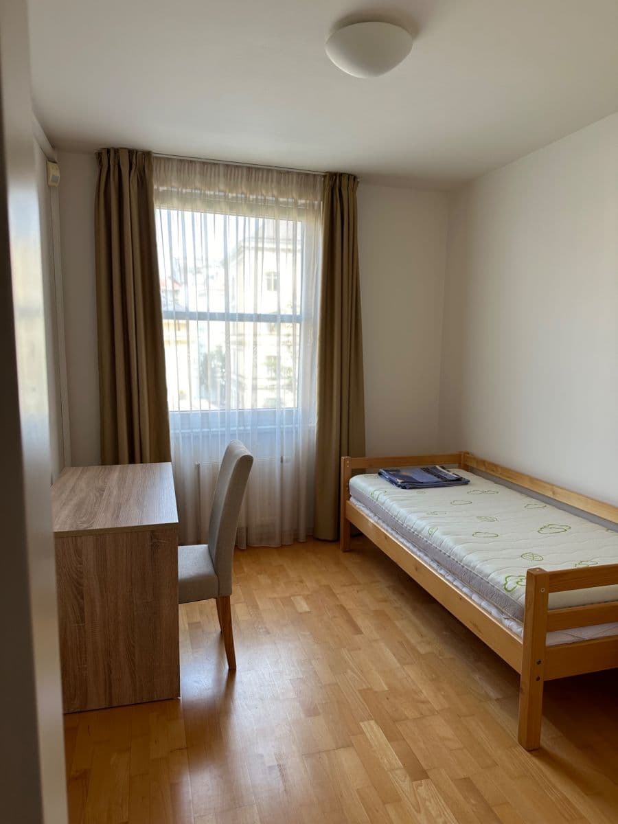 Prenájom bytu 3-izbový 96 m², U Zvonařky, Praha, Praha Prenájom bytu 3-izbový 96 m², U Zvonařky, Praha, Praha