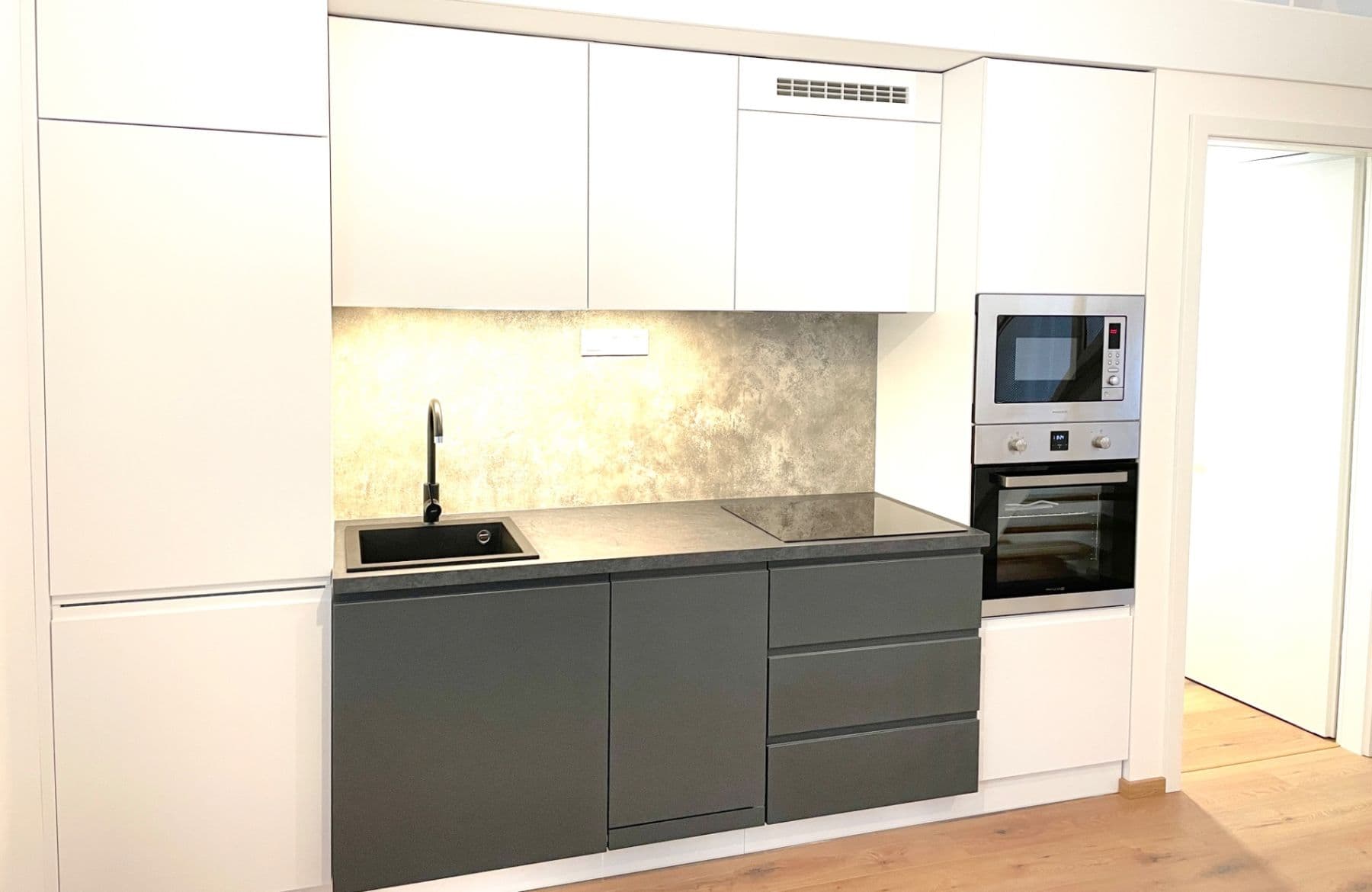 Prenájom bytu 1-izbový 28 m², Legionářů, Praha, Praha Prenájom bytu 1-izbový 28 m², Legionářů, Praha, Praha
