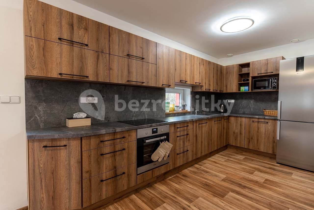 Prenájom rekreačného objektu, Hluboká, Pardubický kraj Prenájom rekreačného objektu, Hluboká, Pardubický kraj