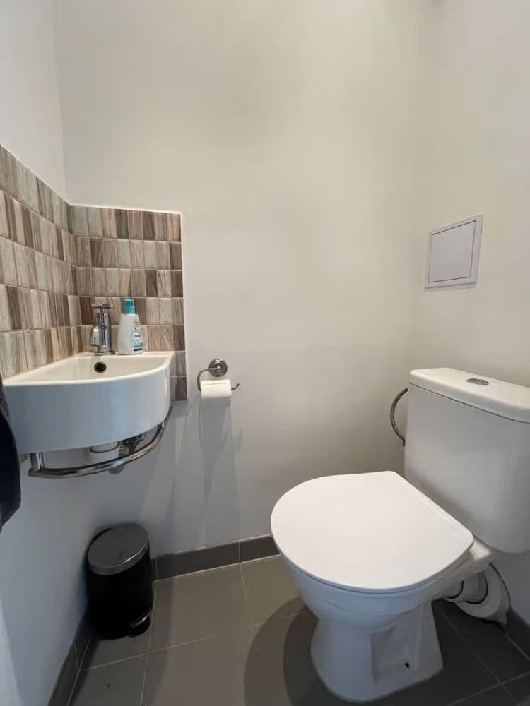 Predaj bytu 3-izbový 72 m², Přesličková, Praha, Praha Predaj bytu 3-izbový 72 m², Přesličková, Praha, Praha
