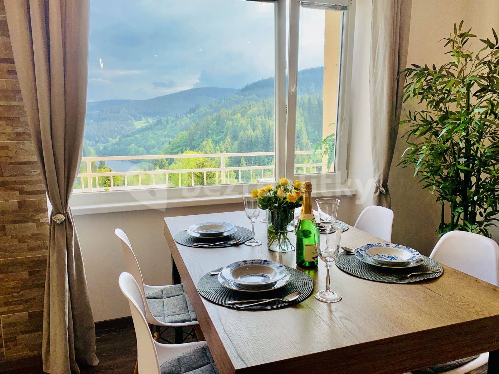 Prenájom bytu 3-izbový 68 m², Špindlerův Mlýn, Královéhradecký kraj Prenájom bytu 3-izbový 68 m², Špindlerův Mlýn, Královéhradecký kraj