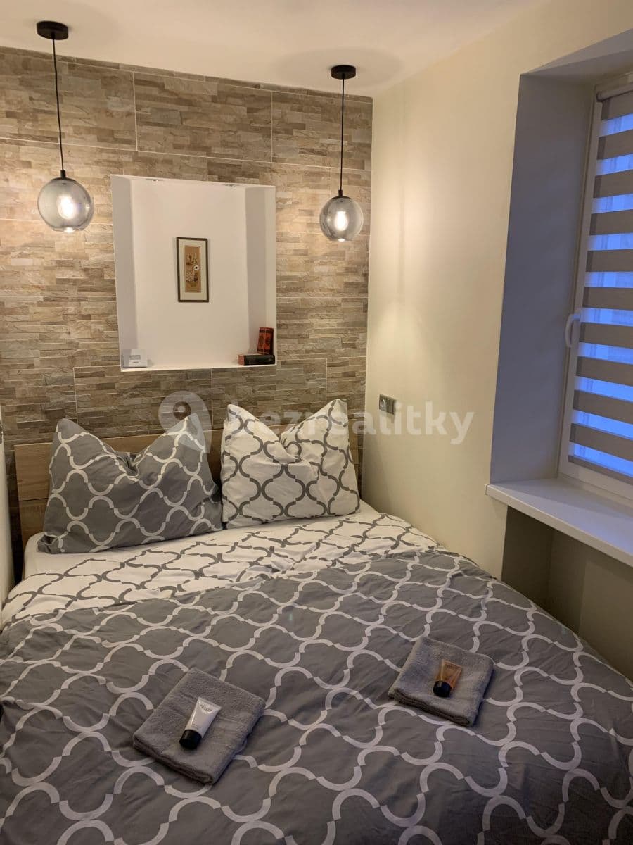 Prenájom bytu 3-izbový 68 m², Špindlerův Mlýn, Královéhradecký kraj Prenájom bytu 3-izbový 68 m², Špindlerův Mlýn, Královéhradecký kraj