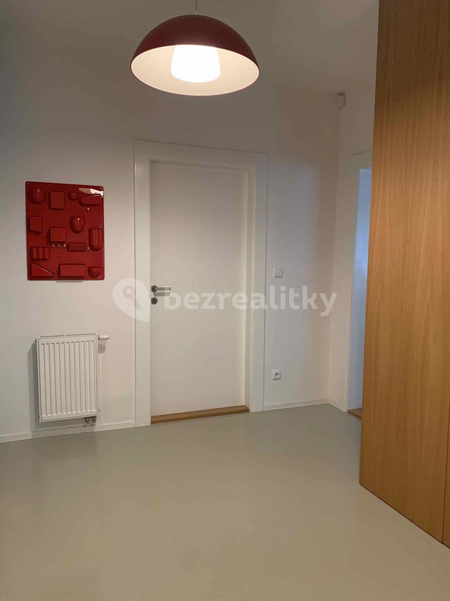 Prenájom bytu 3-izbový 96 m², Zelený pruh, Praha, Praha Prenájom bytu 3-izbový 96 m², Zelený pruh, Praha, Praha