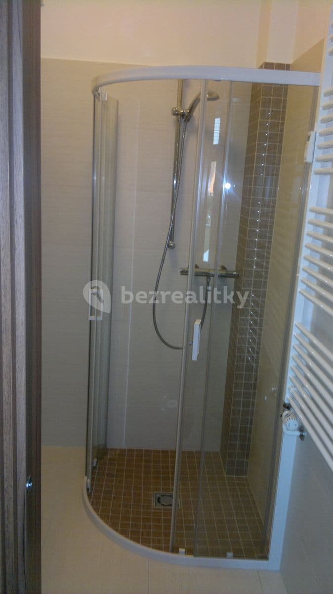 Prenájom bytu 3-izbový 55 m², Leitnerova, Brno, Jihomoravský kraj Prenájom bytu 3-izbový 55 m², Leitnerova, Brno, Jihomoravský kraj