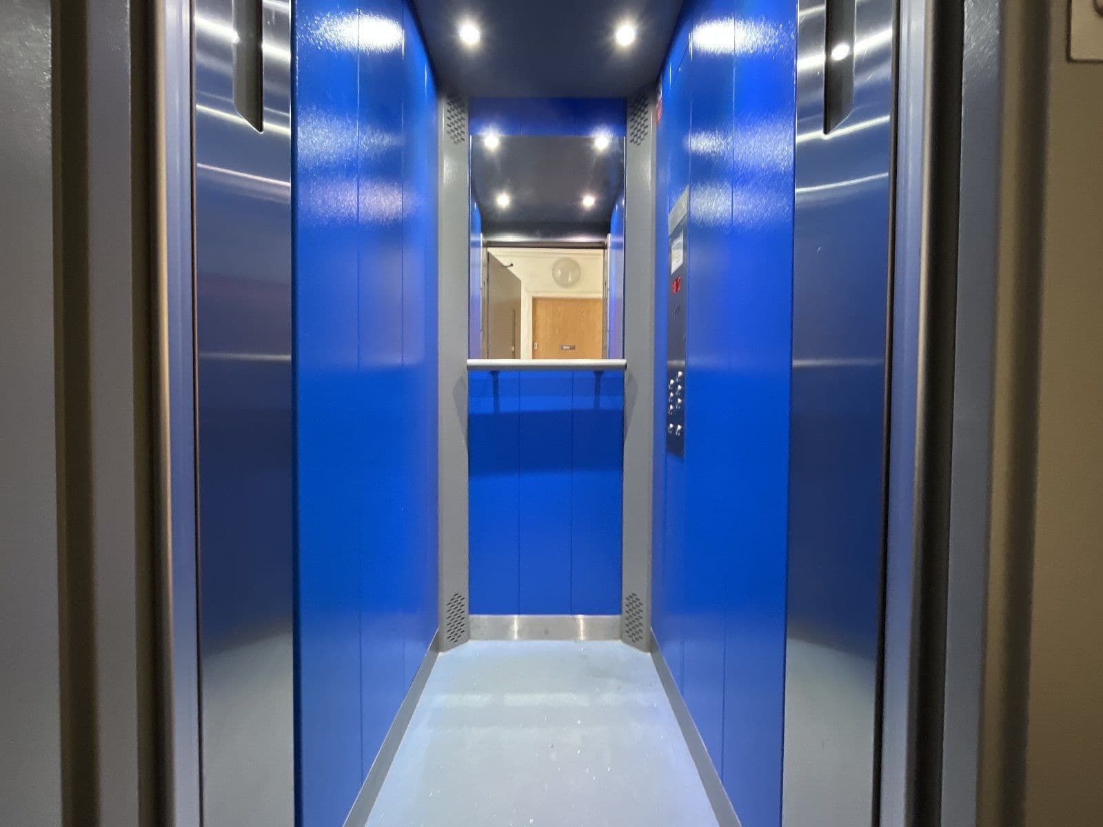 Prenájom bytu 4-izbový 75 m², Jungmannova, Havířov, Moravskoslezský kraj Prenájom bytu 4-izbový 75 m², Jungmannova, Havířov, Moravskoslezský kraj