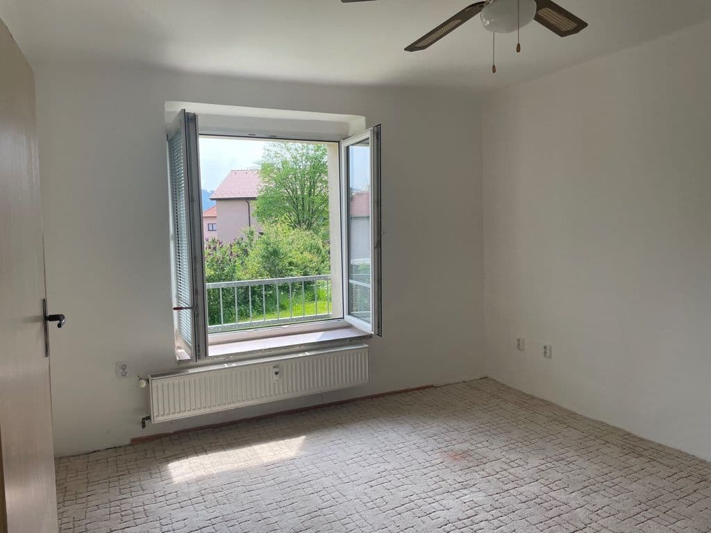 Predaj bytu 3-izbový 70 m², Jana Žižky, Jince, Středočeský kraj Predaj bytu 3-izbový 70 m², Jana Žižky, Jince, Středočeský kraj