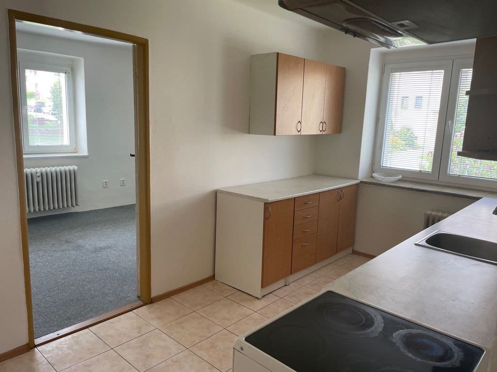 Predaj bytu 3-izbový 70 m², Jana Žižky, Jince, Středočeský kraj Predaj bytu 3-izbový 70 m², Jana Žižky, Jince, Středočeský kraj