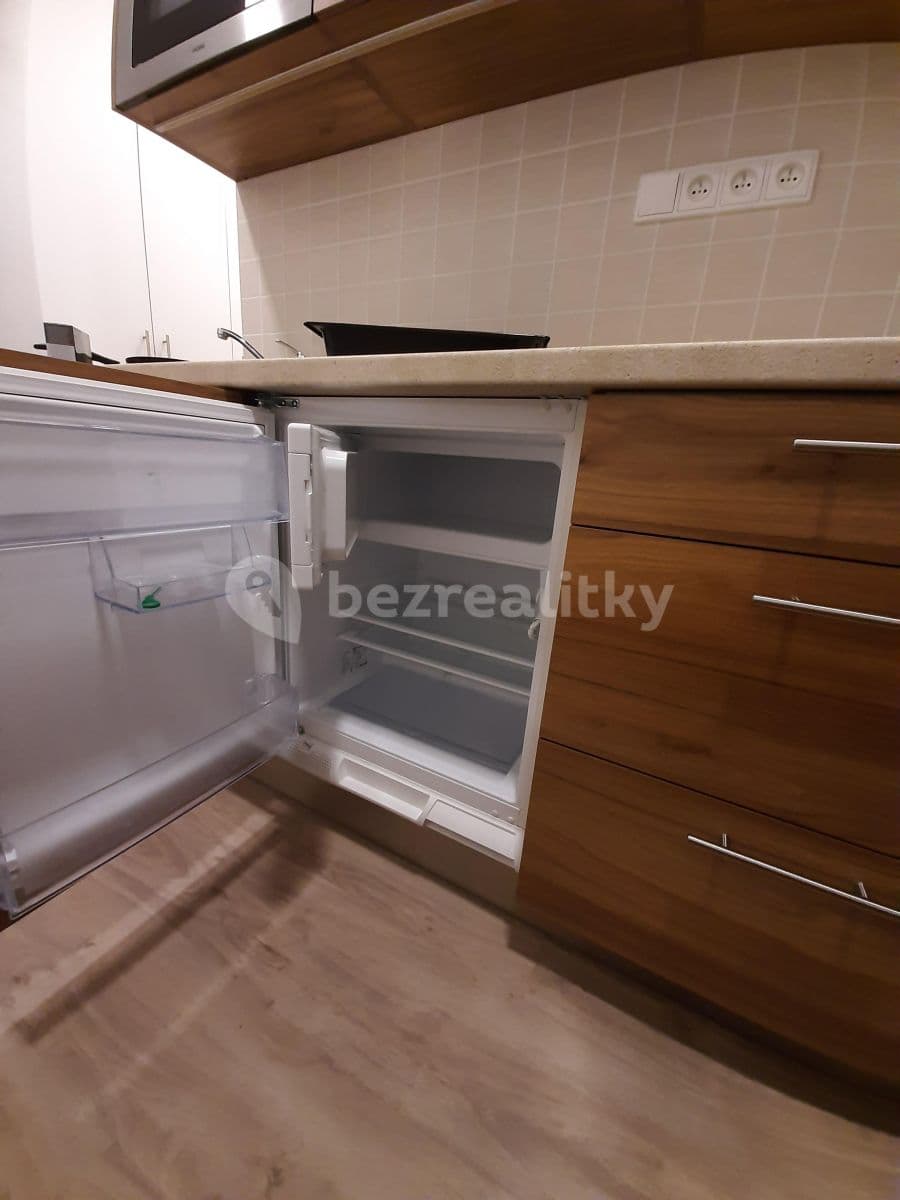 Prenájom bytu Garsoniéra 30 m², Libušino údolí, Brno, Jihomoravský kraj Prenájom bytu Garsoniéra 30 m², Libušino údolí, Brno, Jihomoravský kraj