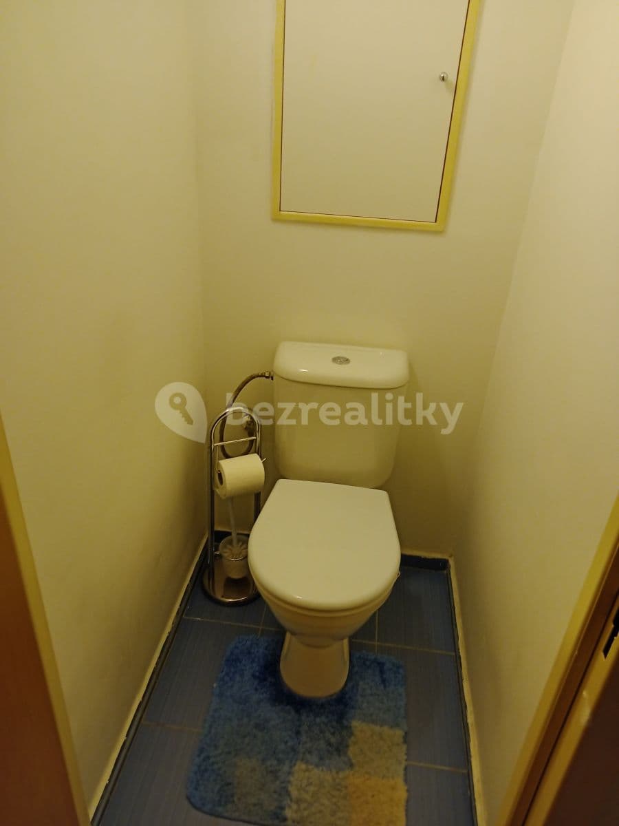 Prenájom bytu 1-izbový 36 m², A. Gwerkovej, Petržalka, Bratislavský kraj Prenájom bytu 1-izbový 36 m², A. Gwerkovej, Petržalka, Bratislavský kraj