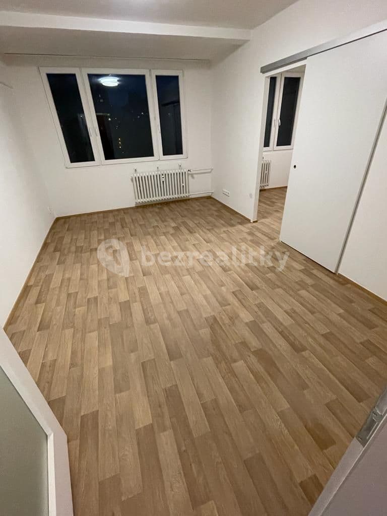 Prenájom bytu 1-izbový 37 m², Hurbanova, Praha, Praha Prenájom bytu 1-izbový 37 m², Hurbanova, Praha, Praha