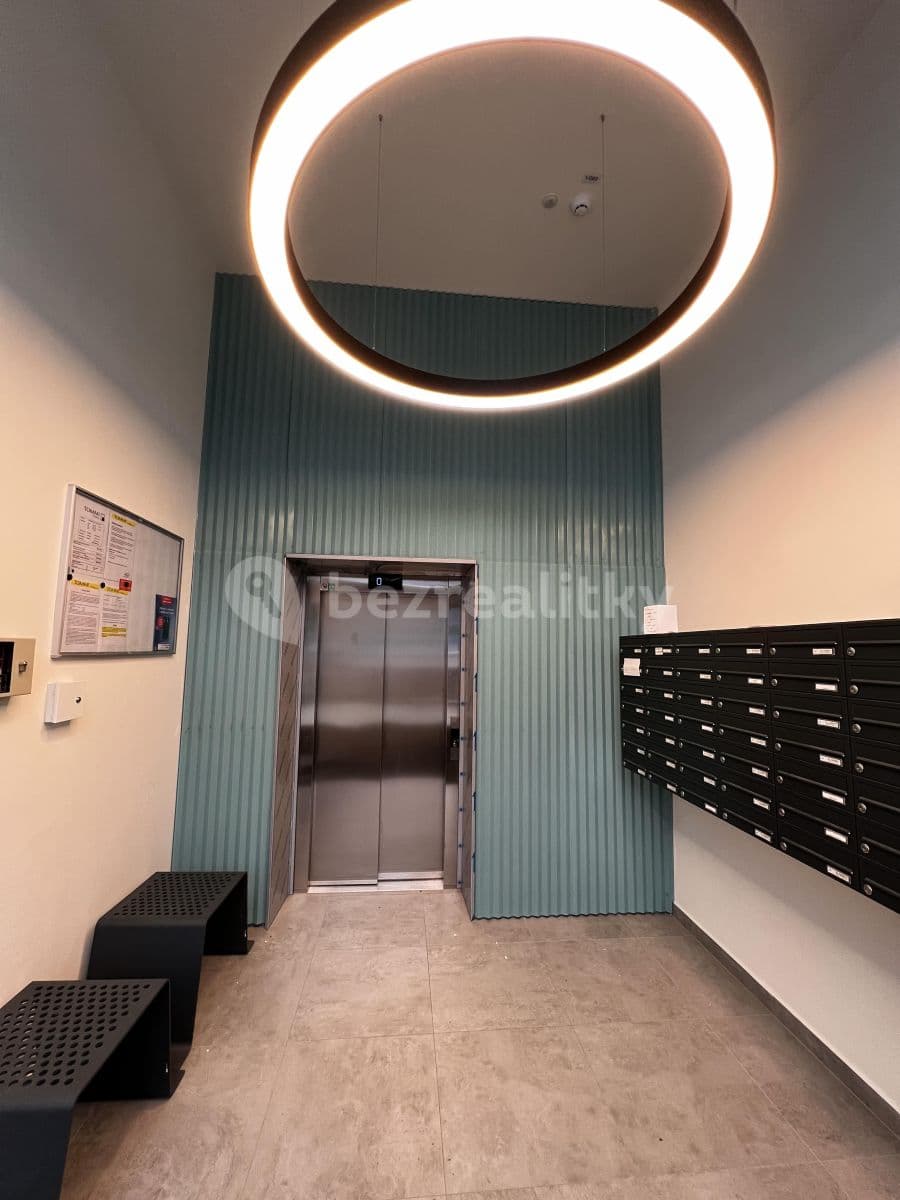 Prenájom bytu 2-izbový 51 m², Svatošových, Praha, Praha Prenájom bytu 2-izbový 51 m², Svatošových, Praha, Praha