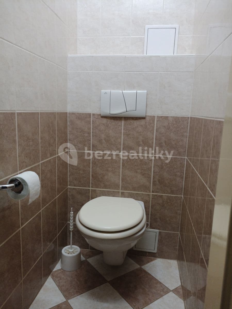Prenájom bytu 1-izbový 27 m², Štúrova, Praha, Praha Prenájom bytu 1-izbový 27 m², Štúrova, Praha, Praha