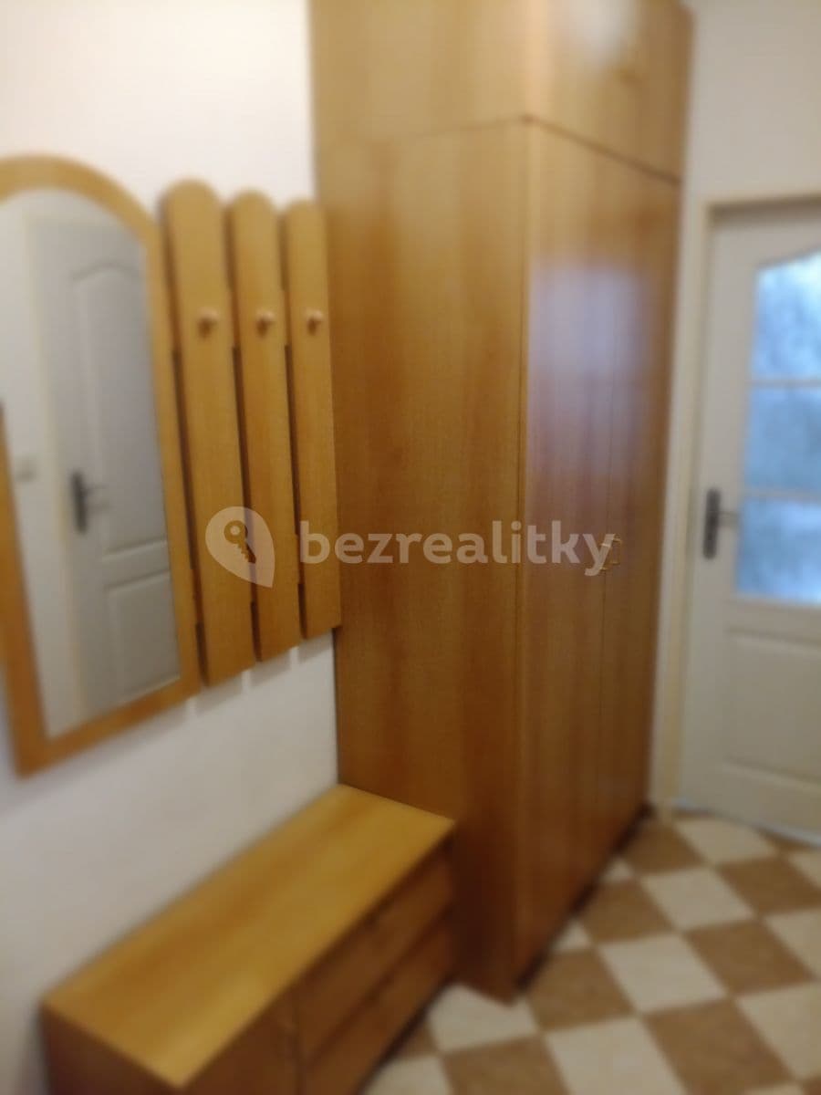 Prenájom bytu 1-izbový 27 m², Štúrova, Praha, Praha Prenájom bytu 1-izbový 27 m², Štúrova, Praha, Praha